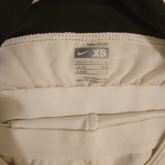 NIKE POLKA-DOT ACTIVEWEAR - Picture 5 of 7